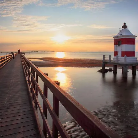 Βίλα With Garden In Lignano Pineta Λινιάνο Σαμπιαντόρο