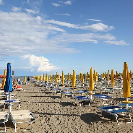 Villa With Garden In Lignano Pineta *